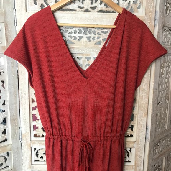 NWT ASOS Red Knit Deep V Neck Tie Waist Jumpsuit 10 - Picture 7 of 13